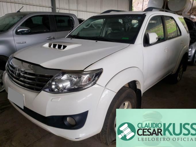 TOYOTA HILUX SW4 14/14