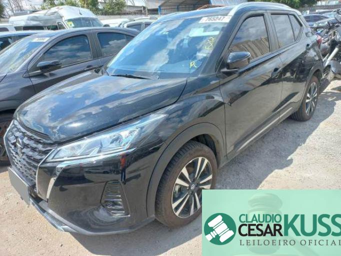 NISSAN KICKS 21/21