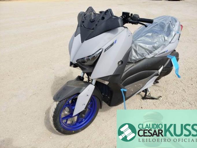YAMAHA XMAX 22/22