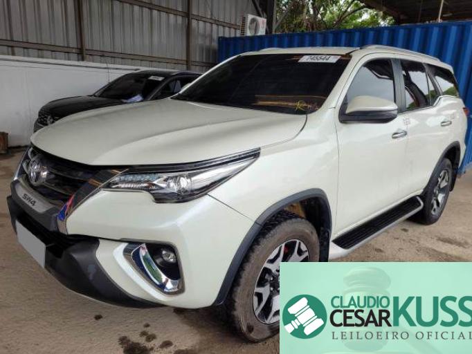 TOYOTA HILUX SW4 20/20