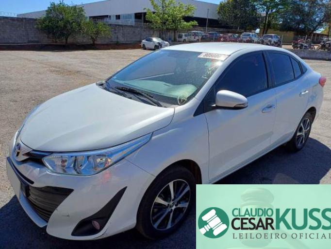 TOYOTA YARIS SEDAN 21/22 