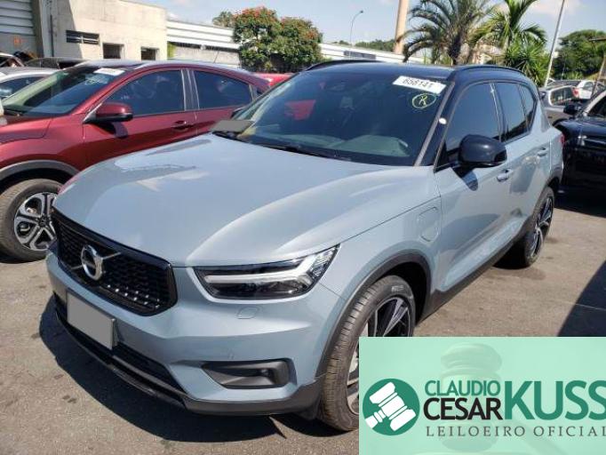 VOLVO XC40 21/21