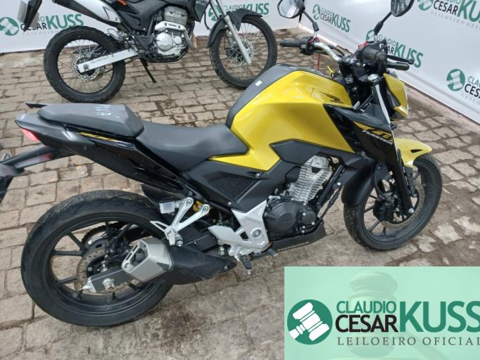 HONDA CB 300 F 24/24