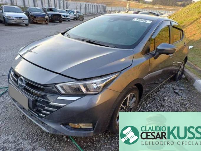 NISSAN VERSA 23/24