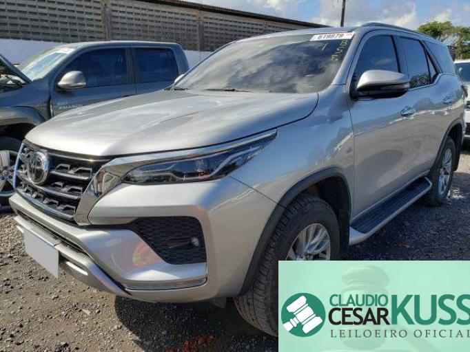 TOYOTA HILUX SW4 21/21