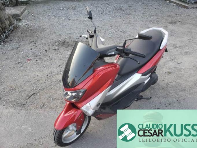 YAMAHA NMAX 17/17