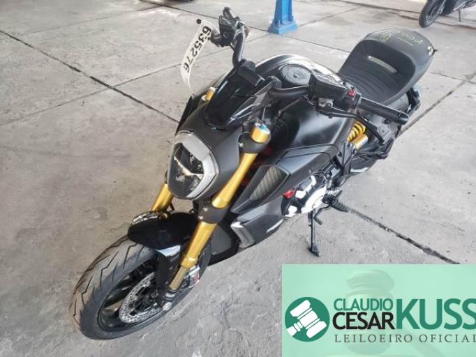 DUCATI DIAVEL 20/20